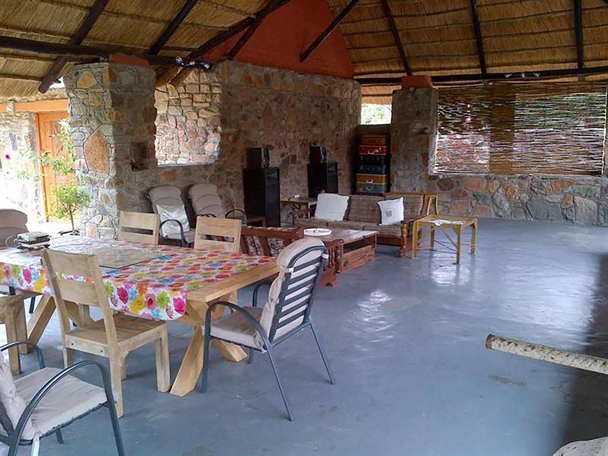 A New Earth Guest Lodge Francistown Esterno foto