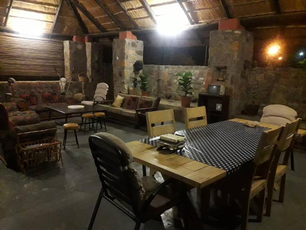A New Earth Guest Lodge Francistown Esterno foto